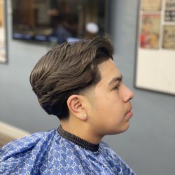 Gentlemen’s on Main Barbershop - Scissor Trim/ Low Taper/ Front Line Up
