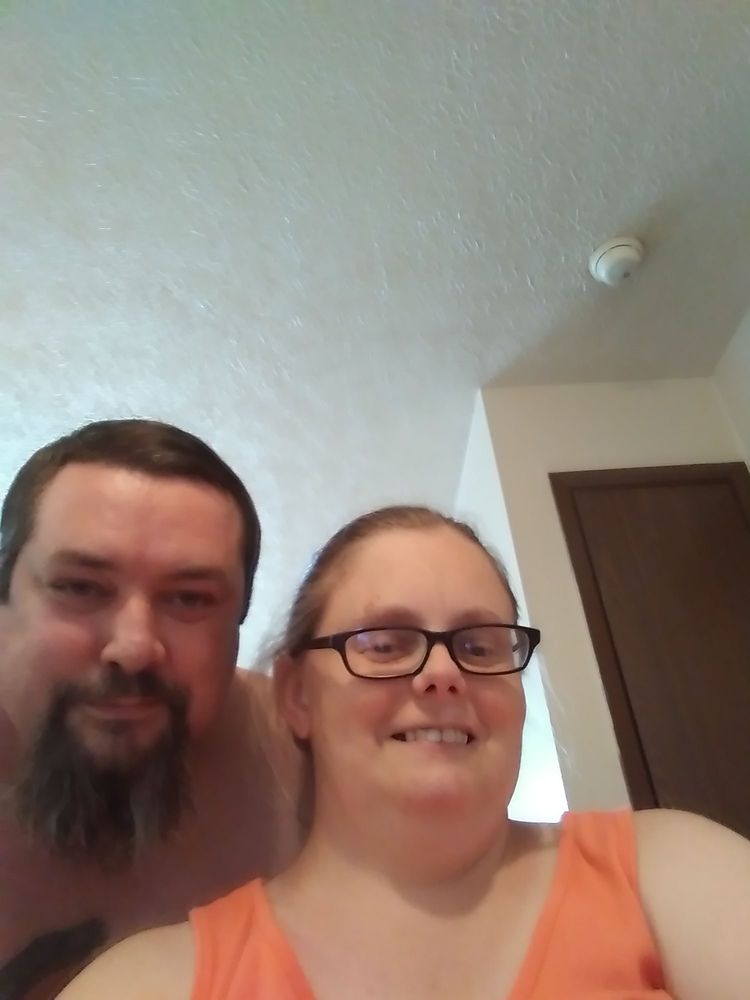 ROBERTS VILLAGE APARTMENTS Updated April 2024 100 Sunview Dr