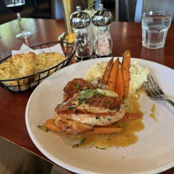 Napkins  - New American Near Me - Napa, California