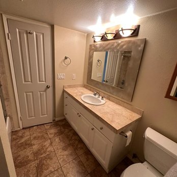 Real Vida Remodeling - Vanity Before - General Contractors Near Me