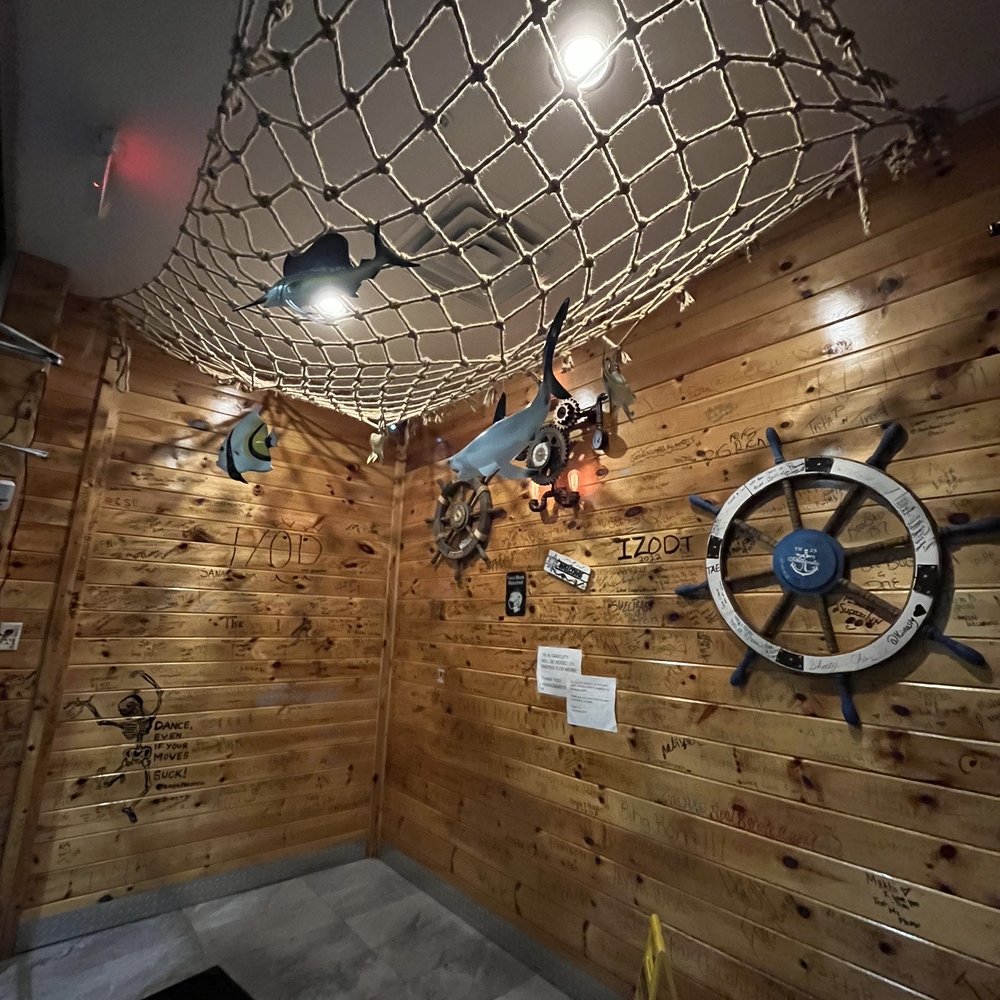 Pier 88 Boiling Seafood & Bar - Front foyer - Seafood Near Me - Chesapeake, Virginia Pier 88 Boiling Seafood & Bar - Front foyer - Seafood Near Me - Chesapeake, Virginia
