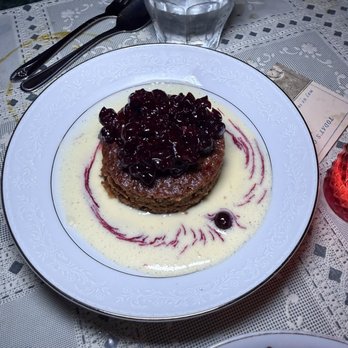 Fet-Fisk - Warm Ginger Cake - with walnut, créme anglaise, and black currants - Desserts Near Me - Pittsburgh, Pennsylvania