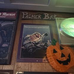 Palmer Bar - Signage inside