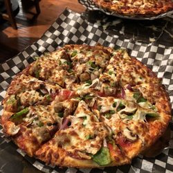 The Catherwood and the Kiln - Deluxe pizza - small