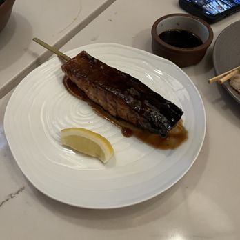 Itoko - Salmon - Japanese Near Me - Chicago, Illinois