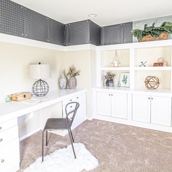 Yellow Rose Home Staging - Office with staging (the diamond plate is the dark wall covering at the top) - Home Staging Near Me Yellow Rose Home Staging - Office with staging (the diamond plate is the dark wall covering at the top) - Home Staging Near Me