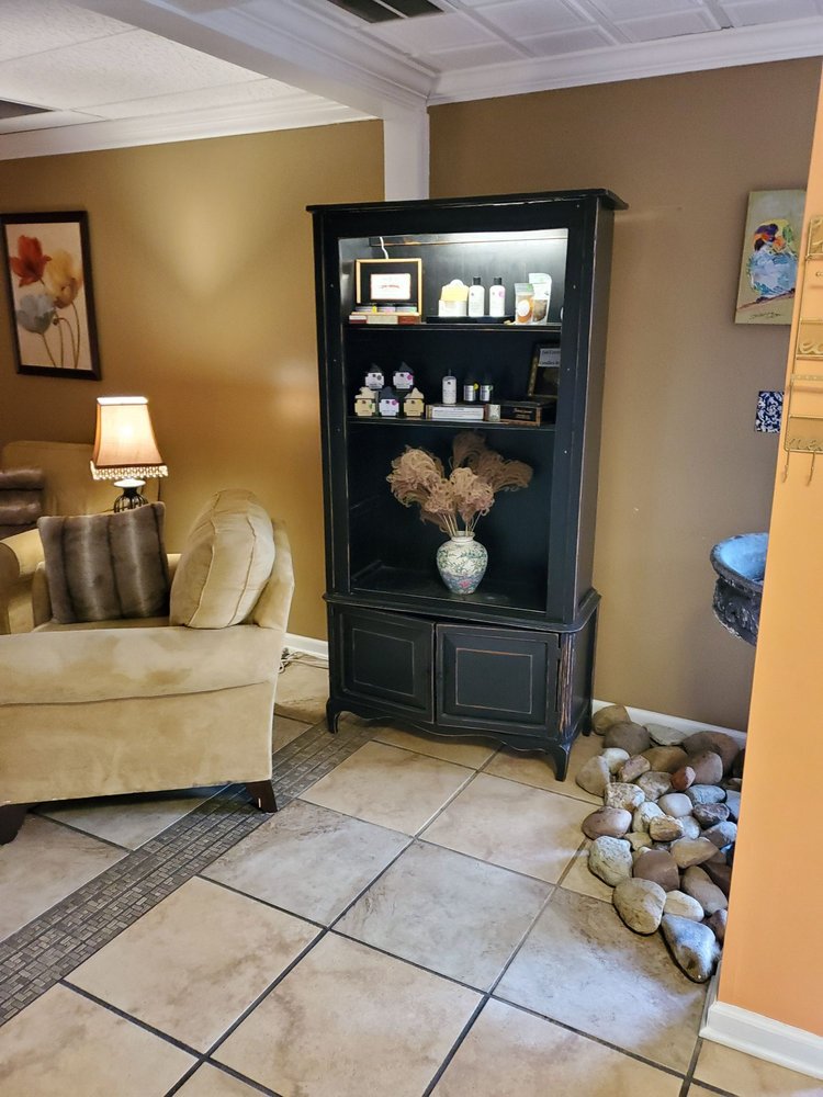 FALLS TANNING 13 Photos 1107 Portage Trl, Cuyahoga Falls, Ohio Spray Tanning Phone