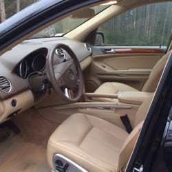Buffmaster Auto Detailing - Interior looks just as good with carpet dye and leather treatment.