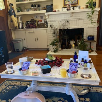 Blooming Day Spa - Waiting room - Day Spas Near Me - San Marcos, Texas Blooming Day Spa - Waiting room - Day Spas Near Me - San Marcos, Texas
