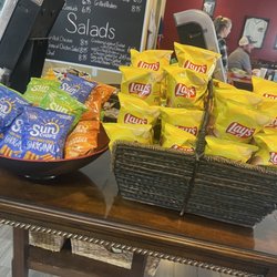 Express Lunch - Little area with chips, condiments napkins etc.