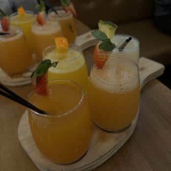 Mornings Breakfast & Brunch - Mimosa Flight - Breakfast & Brunch Near Me - Indianapolis, Indiana Mornings Breakfast & Brunch - Mimosa Flight - Breakfast & Brunch Near Me - Indianapolis, Indiana