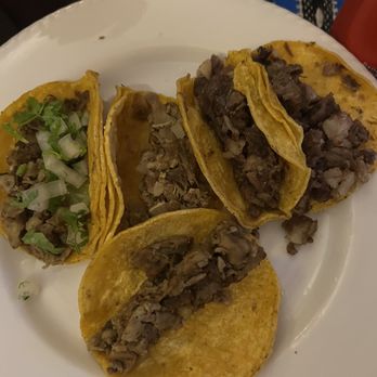 East La Tacos - Tacos with dry meats and tough tortilla - Food Trucks Near Me - Hesperia, California