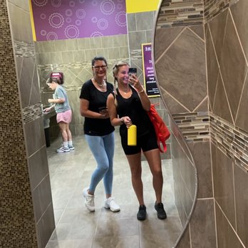 Planet Fitness - Planet fitness women's bathroom/locker room - Gyms Near Me - Mount Pleasant, South Carolina Planet Fitness - Planet fitness women's bathroom/locker room - Gyms Near Me - Mount Pleasant, South Carolina