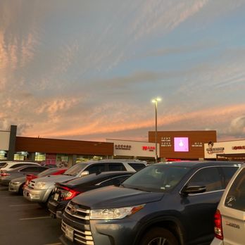 Diho Square - Beautiful October sunset - Shopping Centers Near Me - Houston, Texas Diho Square - Beautiful October sunset - Shopping Centers Near Me - Houston, Texas