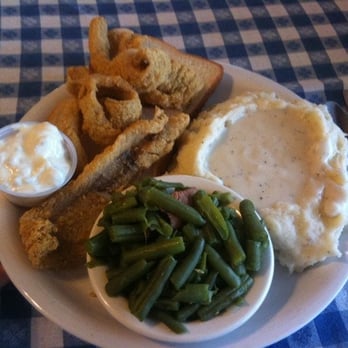 Blue Springs Cafe - Huge mashed potatoes! - American Near Me - Highland, Illinois
