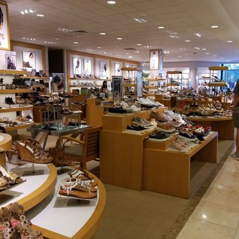 dillards shoe dept