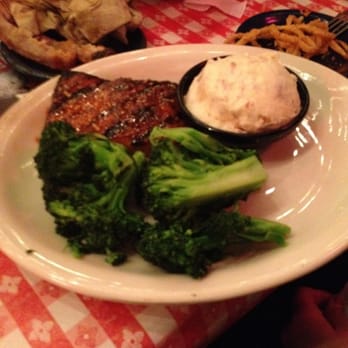 Famous Daves - Barbeque Near Me - Long Beach, California Famous Daves - Barbeque Near Me - Long Beach, California