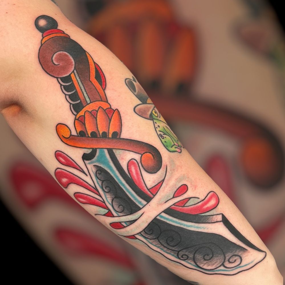 Worn Well Tattoos Logo