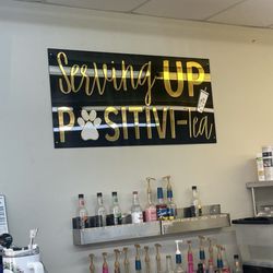 Bulldog Nutrition - cute sign behind the counter