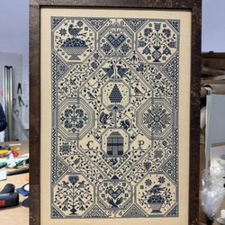 Hang Ups Frame Design