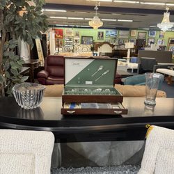 True Treasures Consigned Furniture & Home Decor