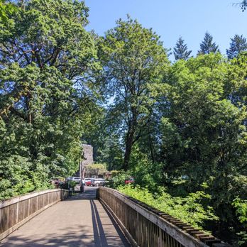 George Rogers Park - Parks Near Me - Lake Oswego, Oregon