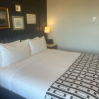 The Ramble Hotel - Beautiful guest room - Hotels Near Me - Denver, Colorado