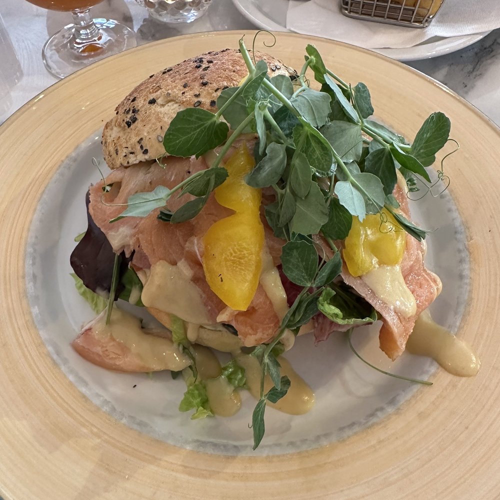 Smoked salmon sandwich