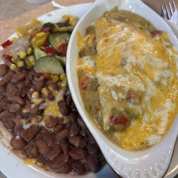 Hot Tamales - Green chili chicken enchilada - Mexican Near Me - Rio Rancho, New Mexico