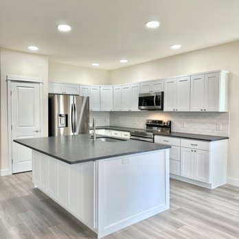 ARMEN Remodeling & Construction - clean kitchen - General Contractors Near Me ARMEN Remodeling & Construction - clean kitchen - General Contractors Near Me