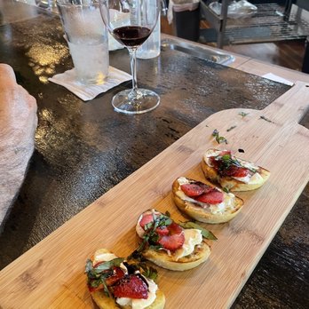 Urban Decanter - Beat bruschetta I've ever had! - American Near Me - Forest Grove, Oregon