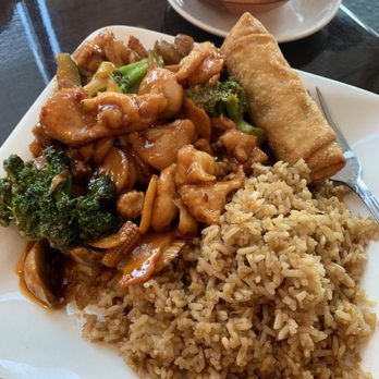 Golden Chinese Wok - D11. Chicken with Vegetable Dinner Combo My fav! - Chinese Near Me - Lilburn, Georgia Golden Chinese Wok - D11. Chicken with Vegetable Dinner Combo My fav! - Chinese Near Me - Lilburn, Georgia