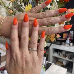 Dip/gel mani refresh & fill Dip/gel mani refresh & fill