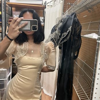 Barong & Formal Shoppe - Soooo pretty! The champagne color was beautiful and the dresses were a cute length! - Men's Clothing Near Me - Carson, California Barong & Formal Shoppe - Soooo pretty! The champagne color was beautiful and the dresses were a cute length! - Men's Clothing Near Me - Carson, California