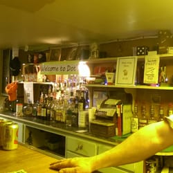 Dots Tavern - Bar.