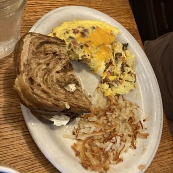 The Depot - Omelet with hash and toast - Breakfast & Brunch Near Me - Leavenworth, Kansas The Depot - Omelet with hash and toast - Breakfast & Brunch Near Me - Leavenworth, Kansas