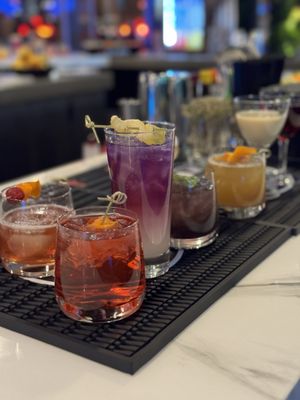 4Play Kitchen & Cocktails by null