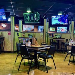 Wings Etc - Inside of Wings Etc Belpre Ohio