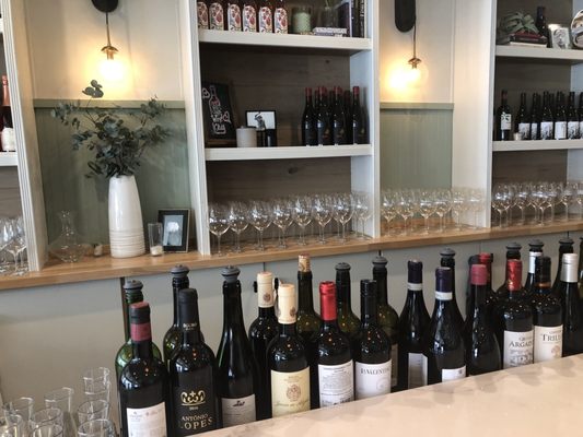 Vintage Wine + Eats by null