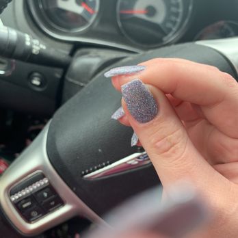 Lee's Nails - Nail Salons Near Me - Newport, New Hampshire
