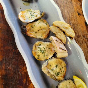 Mudbugs Cajun Kitchen - Oysters will make me come back - Cajun/Creole Near Me - Sanibel, Florida Mudbugs Cajun Kitchen - Oysters will make me come back - Cajun/Creole Near Me - Sanibel, Florida