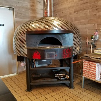 1000 Degrees Pizza - North Miami Beach, FL - The super hot oven - Pizza Near Me - North Miami Beach, Florida