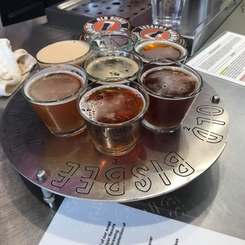 Old Bisbee Brewing - Beer flight - Breweries Near Me - Bisbee, Arizona
