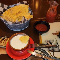 Casa Real - Chips And Queso Blanco.