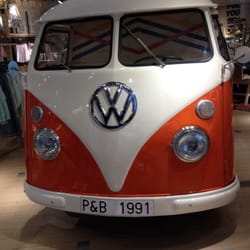 Pull And Bear