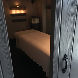 Relax Station Studio - Everyone loves the barn door room