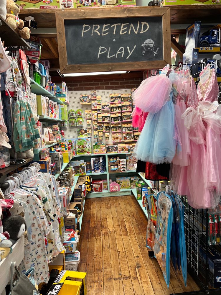 ALI CAT Updated August 2024 36 Photos & 20 Reviews 200 N