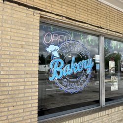 Milton Quality Bakery - Donut time