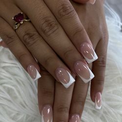 Nail Rouge