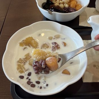 Makkee Dessert - IG: happyfoodietown - Desserts Near Me - Los Angeles, California
